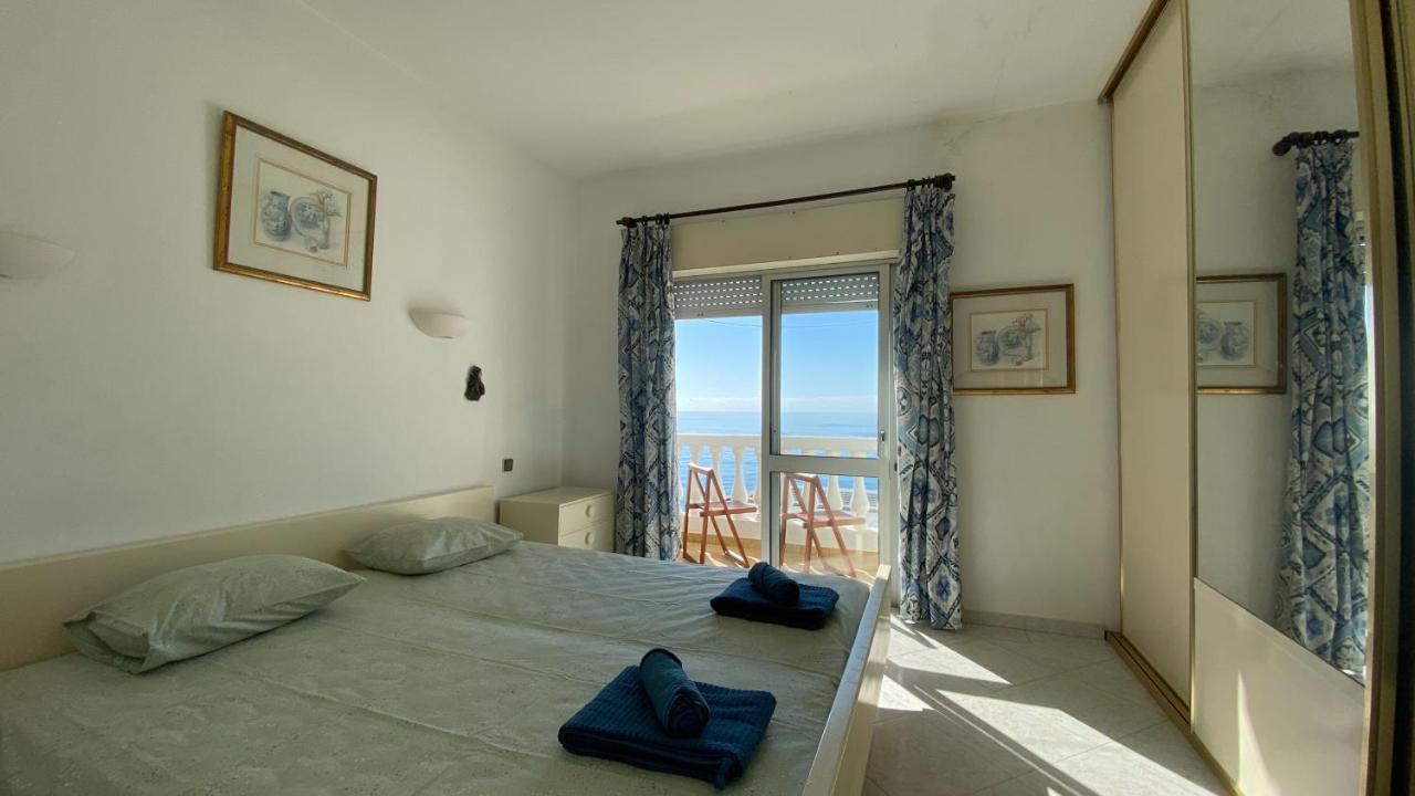 Rosa Guest House #6 - Com Vista Mar, Mesmo Em Frente A Praia Do Inatel Em אלבופיירה מראה חיצוני תמונה