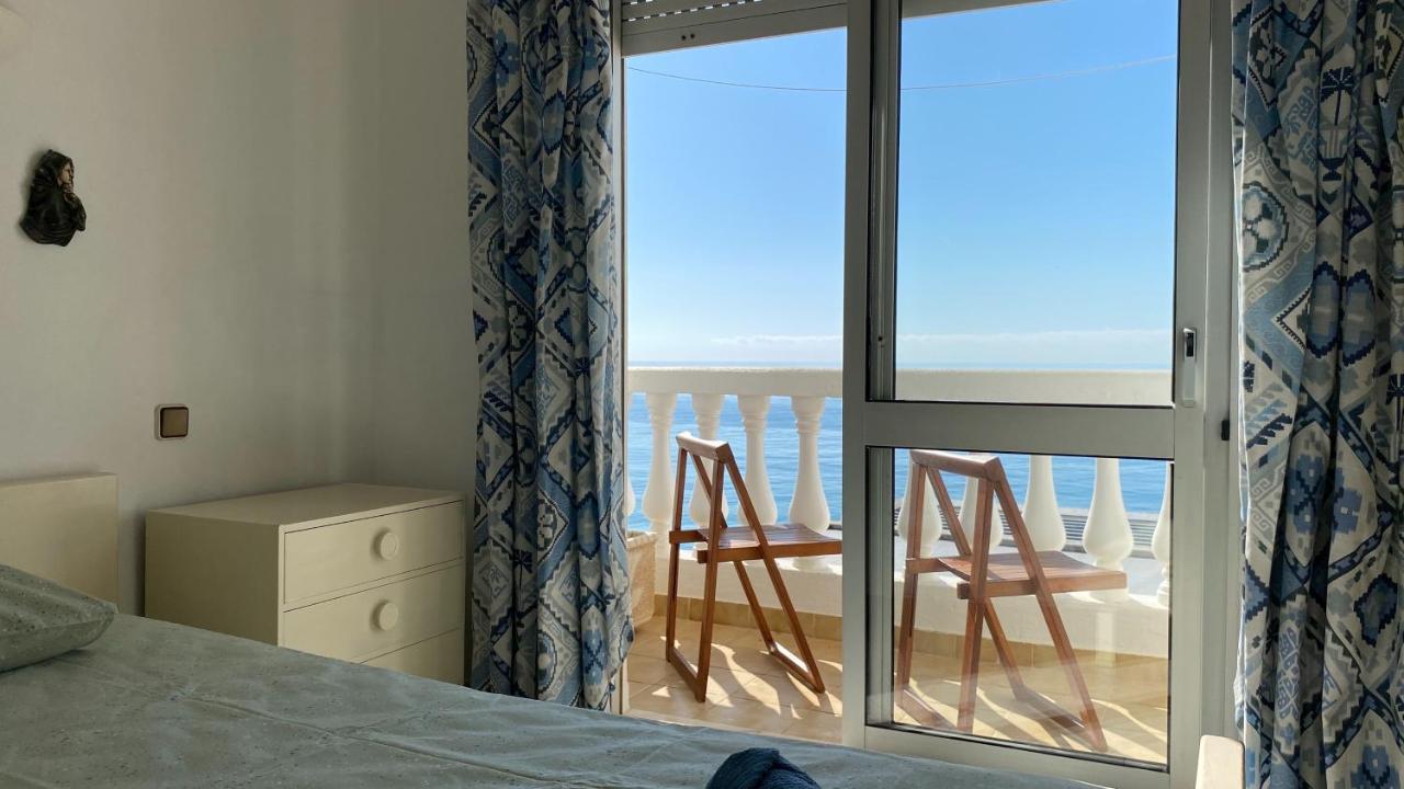 Rosa Guest House #6 - Com Vista Mar, Mesmo Em Frente A Praia Do Inatel Em אלבופיירה מראה חיצוני תמונה